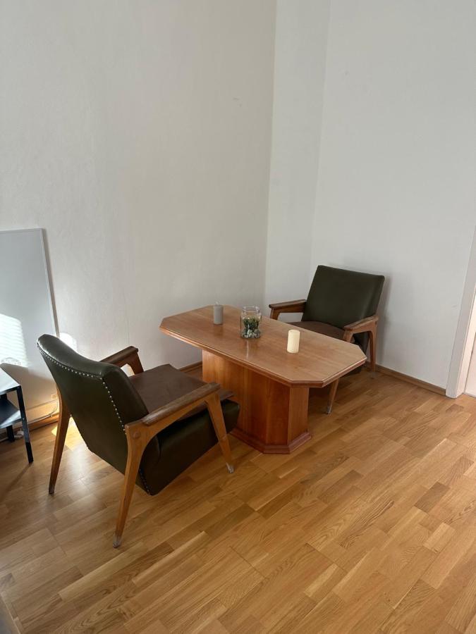 Central Plaza Mini Apartment 1 브루크 안 데어 라이타 외부 사진